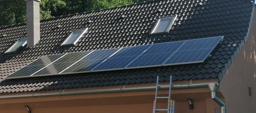 Reference Fotovoltaická elektrárna s vyřízením dotace Nová zelená úsporám - Stradonice 