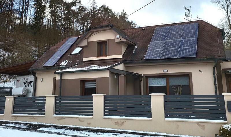 Reference: Fotovoltaická elektrárna na míru s bateriovým úložištěm - Střížovice 