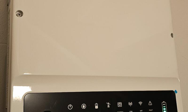 Reference: Realizace fotovoltaické elektrárny s bateriovým úložištěm - Řepín