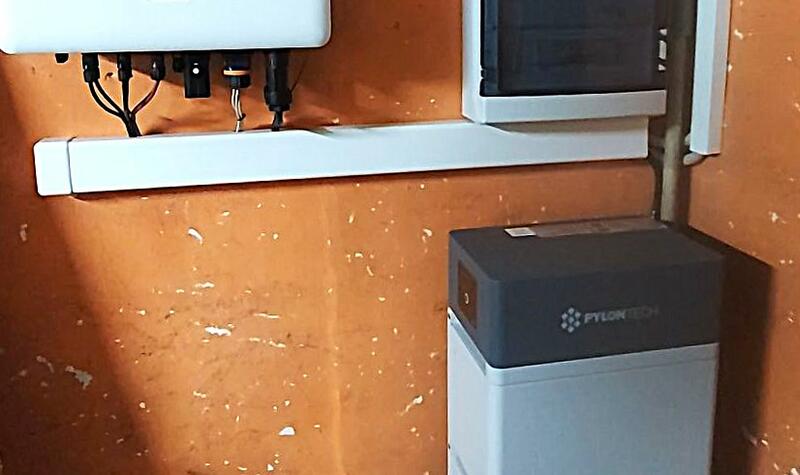 Reference: Fotovoltaická elektrárna na rovné střeše - Pustá Polom 