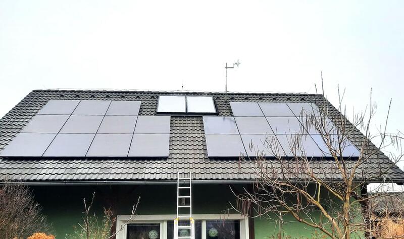 Reference: FVE s dobíjecí stanici pro elektromobil a GreenBoxem - Pržno 