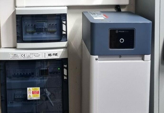 Reference: Fotovoltaická elektrárna s bateriovým úložištěm o kapacitě 14,2 kWp - Bartošovice