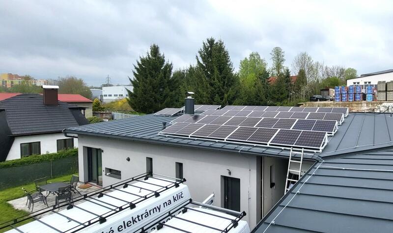 Reference: Inteligentní fotovoltaický systém s GreenBoxem a podporou pro elektromobily - Liberec 