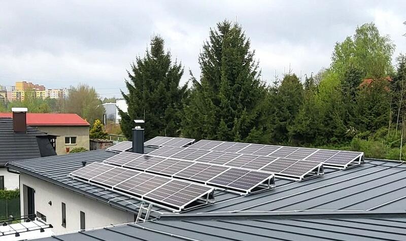 Reference: Inteligentní fotovoltaický systém s GreenBoxem a podporou pro elektromobily - Liberec 
