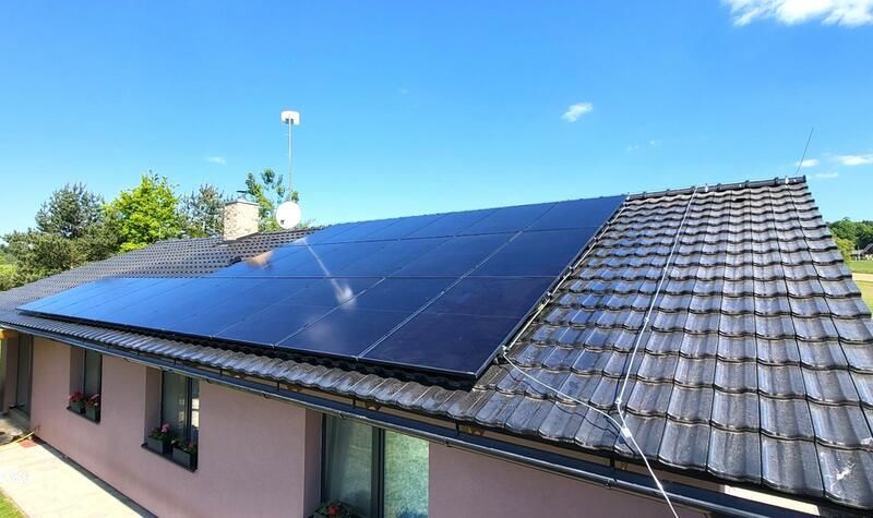 Reference: Solární elektrárna s chytrým řízením pomocí GreenBoxu - Dvůr Králové nad Labem