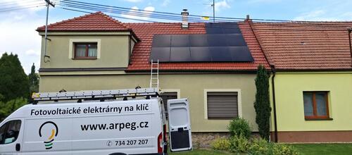 Reference Fotovoltaická elektrárna s chytrým řízením Green Box - Blažovice, jihomoravský kraj