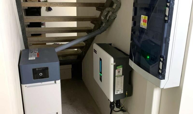 Reference: Solární elektrárna na míru s bateriovým úložištěm - Petřvald, Moravskoslezský kraj 