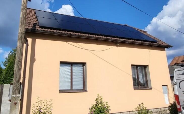Reference: Solární elektrárna s chytrým řízením GreenBox - Všetaty
