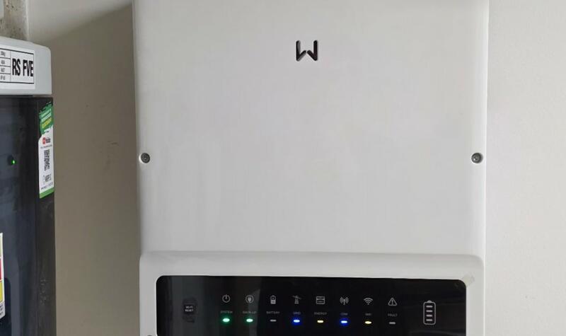 Reference: Fotovoltaika s baterii a řídící jednotkou GreenBox - Velké Přílepy
