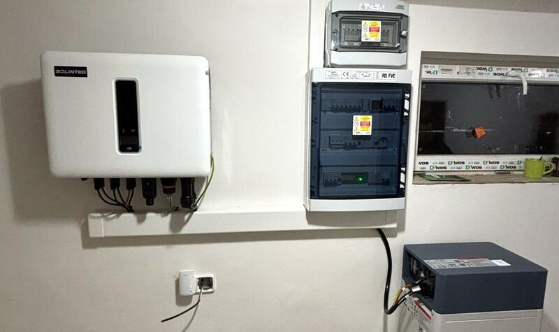 Reference: Fotovoltaická elektrárna s chytrým řízením GreenBox - Újezd, Zlínský kraj