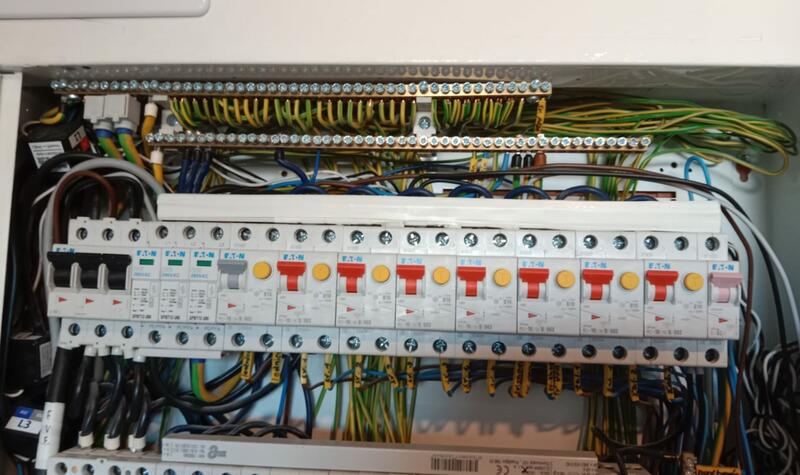 Reference: Revize fotovoltaické elektrárny  – Křenice–Sibřina, Středočeský kraj 