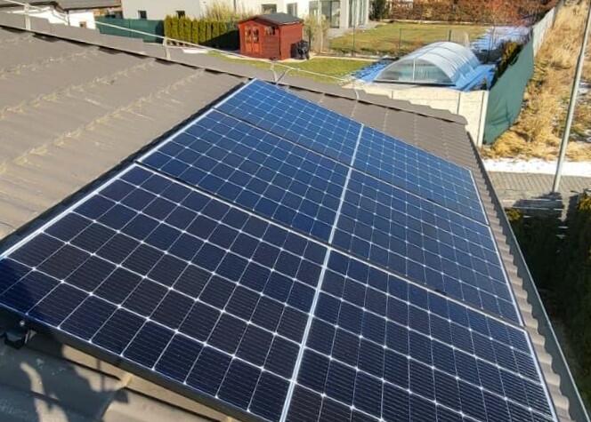 Reference: Fotovoltaická elektrárna s baterií a řídicí jednotkou GreenBox - Babice 