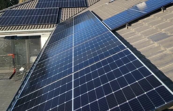 Reference: Fotovoltaická elektrárna s baterií a řídicí jednotkou GreenBox - Babice 