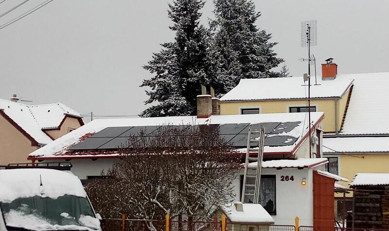 Reference: Fotovoltaická elektrárna s baterií a řídicí jednotkou GreenBox - Stará Huť 