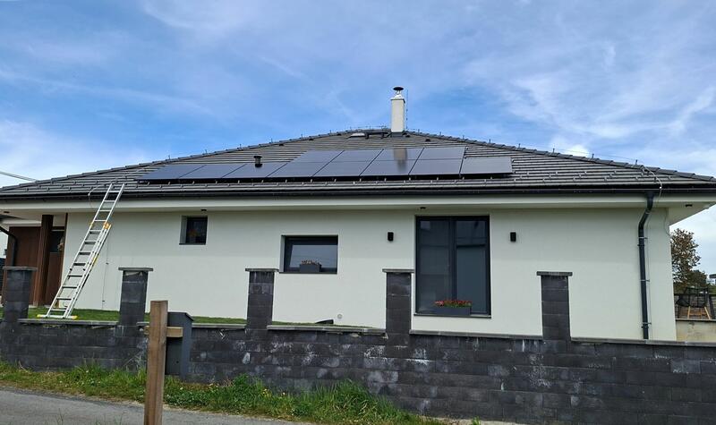 Reference: Fotovoltaická elektrárna s řídicí jednotkou GreenBox - Vratimov