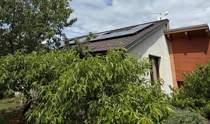 Reference: Fotovoltaická elektrárna s řídicí jednotkou GreenBox v Podolance