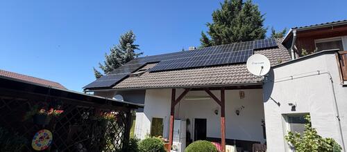 Reference Fotovoltická elektráreň 8,1 kWp s řídicí jednotkou GreenBoxom v Jirnoch