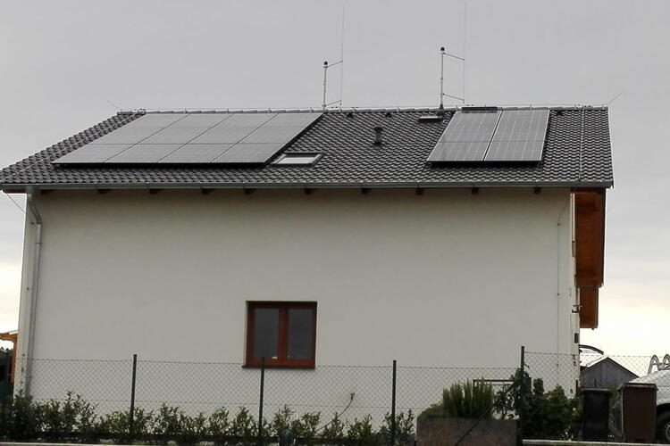 Reference: Fotovoltaická elektrárna s dotací NZÚ- Losiná 