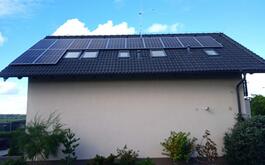 Reference Fotovoltaická elektrárna s bateriovým úložištěm- Unhošť