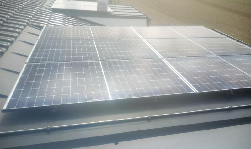 Reference: Fotovoltaická elektrárna s dotací na bateriový systém- Mělník 