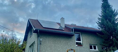 Reference Fotovoltaická elektrárna s baterií na klíč- Neštěmice 