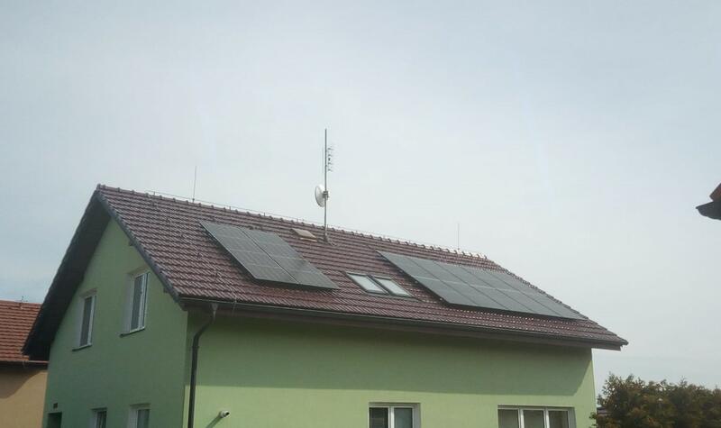 Reference: Fotovoltaická elektrárna s baterií na klíč- Cholina 