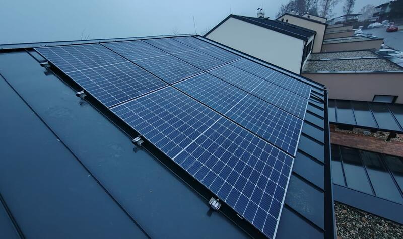 Reference: Fotovoltaická elektrárna s bateriovým úložištěm- Ostrava 