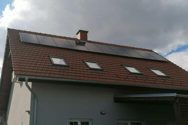 Reference: Fotovoltaická elektrárna s vyřízením dotace- Viničné Šumice 