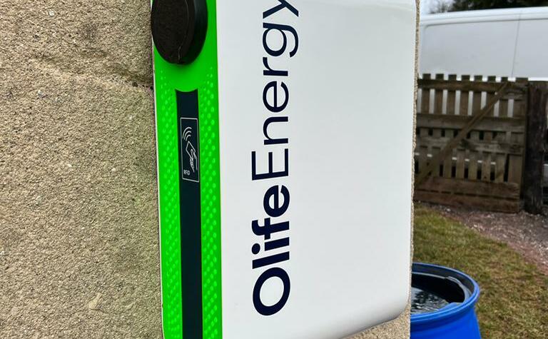 Reference: Fotovoltaická elektrárna s bateriovým úložištěm- Horní Javoří