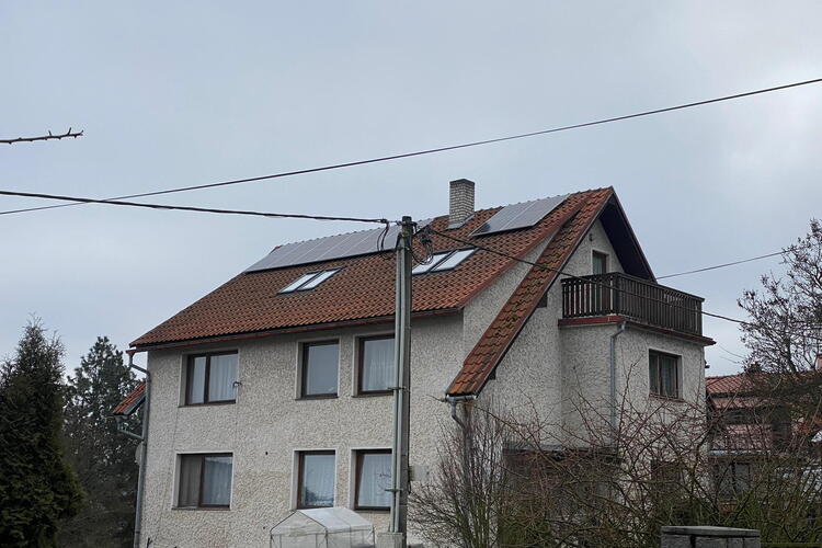 Reference: Fotovoltaika s vyřízením dotace- Hřiměždice - Vestec 