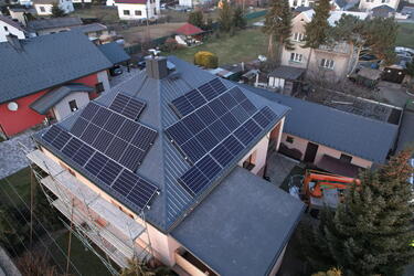 Reference: Fotovoltaická elektrárna s dotací na bateriový systém- Bohuslavice 