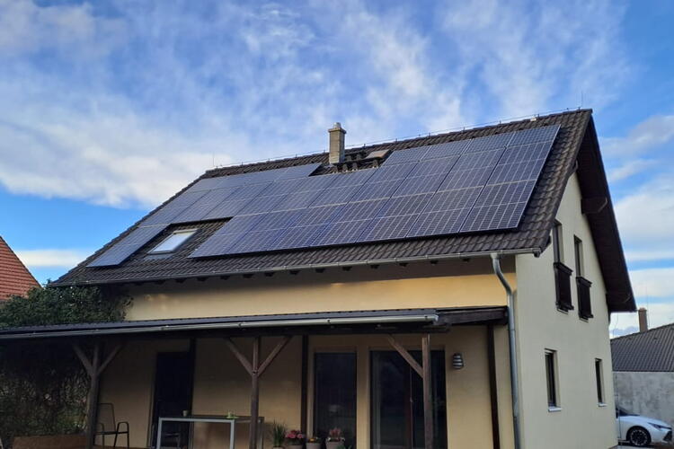 Reference: Fotovoltaická elektrárna s dotací Nová zelená úsporám- Řitka 