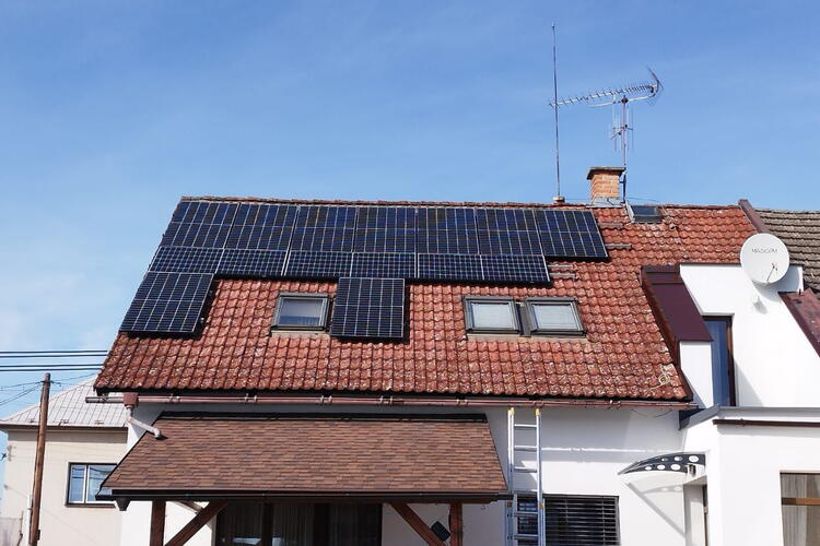 Reference: Fotovoltaika s dotací na bateriový systém- Přepeře 
