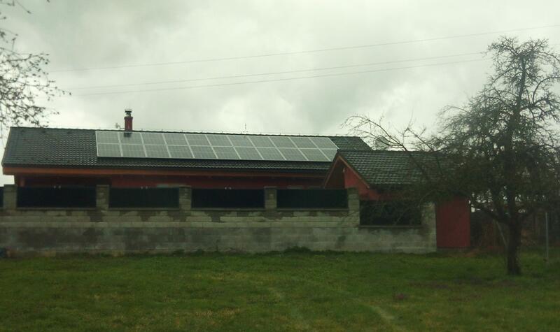 Reference: Realizace fotovoltaické elektrárny s baterií- Tlučná 