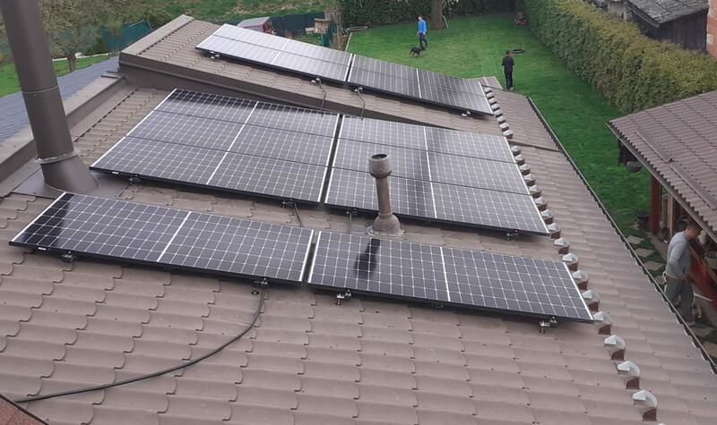 Reference: Fotovoltaika s dobíjecí stanici pro elektromobil - Zábřeh na Moravě 