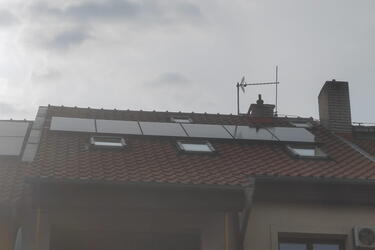 Reference: Realizace fotovoltaiky s dotací na bateriovým systémem- Olomouc - Neředín 