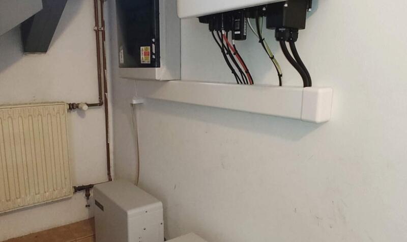 Reference: Instalace fotovoltaiky s vyřízením dotace- Roštění