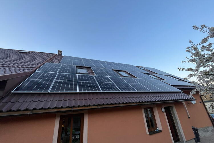 Reference: Fotovoltaika s vyřízením dotace instalována v Novém Městě na Moravě 