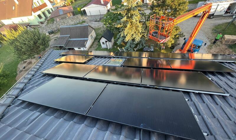 Reference: Fotovoltaická elektrárna s bateriovým úložištěm instalována v Trubíně