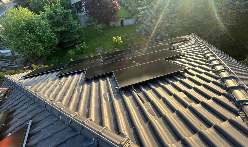 Reference: Fotovoltaická elektrárna s bateriovým úložištěm instalována v Trubíně