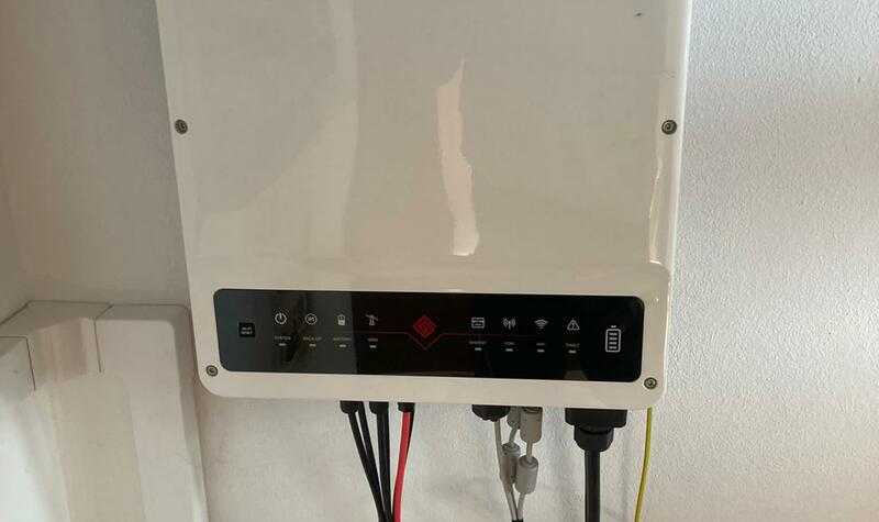 Reference: Solární elektrárna s dotací na bateriový systém- Psáry