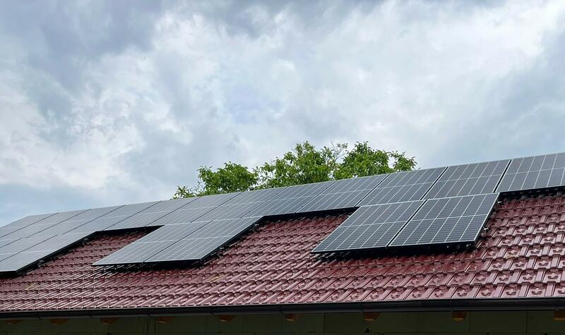 Reference: Fotovoltaická elektrárna s uložením do baterií- Kochánky