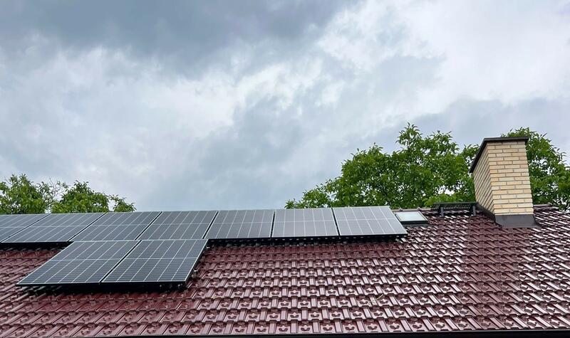 Reference: Fotovoltaická elektrárna s uložením do baterií- Kochánky