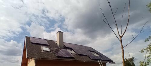 Reference Solární elektrárna s dotací na bateriový systém- Pesvice 