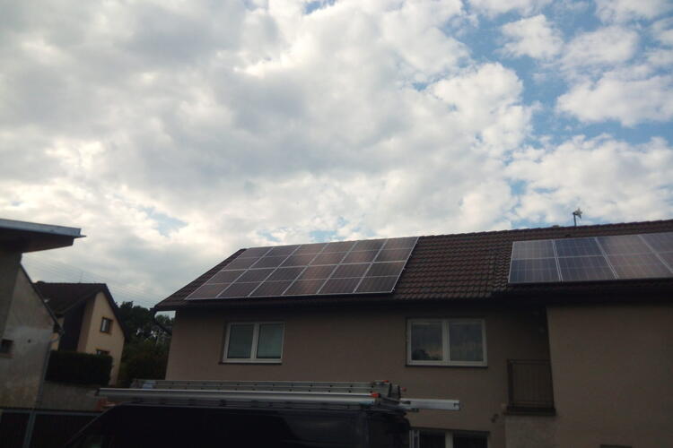 Reference: Solární elektrárna s dotací NZÚ instalována ve Strakonicích v Jihočeském kraji 