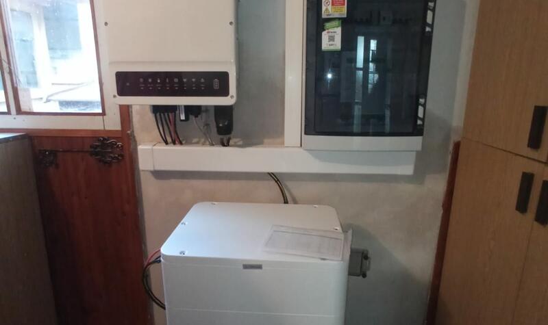 Reference: Solární elektrárna s vyřízením dotace - Korouhev 