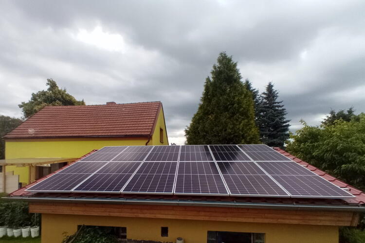 Reference: Realizace fotovoltaické elektrárny na klíč- Malý Újezd - Jelenice 