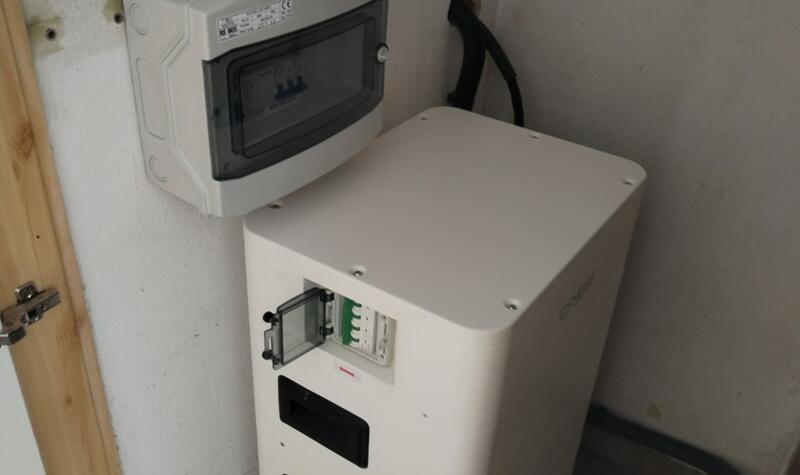 Reference: Fotovoltaická elektrárna instalována na sedlovou střechu - Temešvár