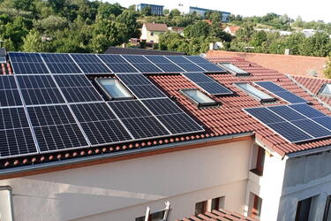 Reference: Instalace fotovoltaiky s vyřízením dotace - Praha-Řepy 