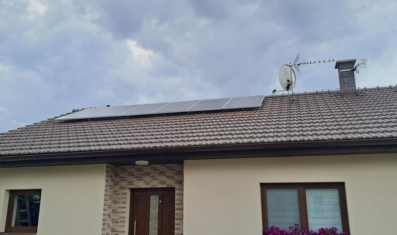 Reference: Montáž fotovoltaické elektrárny s bateriovým úložištěm - Moravany-Platěnice 